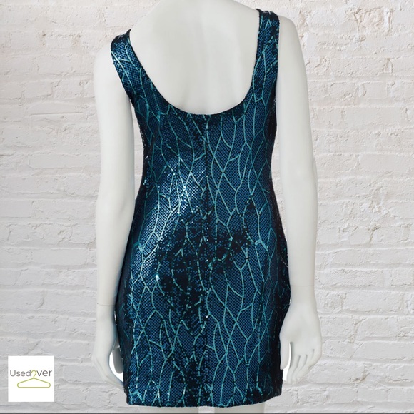 Lily Rose Sz 6 sequenced mini dress leaf design - Picture 2 of 10